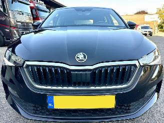 Skoda Scala 1.0 TSI 110pk 6-bak Ambition - nap - 1e eig - navi - virtual - front + line assist - trekh - pdc - all season picture 3