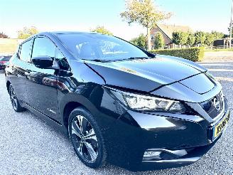 Nissan Leaf 40kWh 150pk aut Tekna - nap - bose - 360cam - keyless - front + line + side assist - stoelverw v+a - stuurverw picture 4