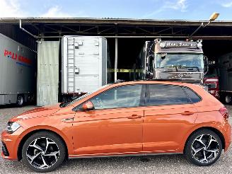 skadebil auto Volkswagen Polo 1.0 TSI 95pk R-Line 5drs - 20dkm nap - pano - 1e eig - 3x r-line - virtual - navi - front assist - acc - pdc v+a 2021/1
