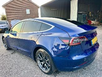 Tesla Model 3 Gereserveerd Standard rwd Plus 60kwh 238pk aut - nap - pano - 3x cam - leer - stoelverw - self driving picture 7
