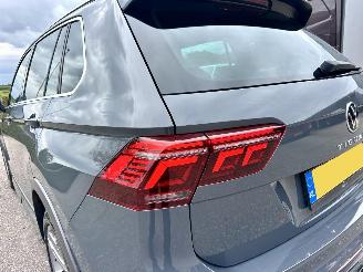 Volkswagen Tiguan 1.5 TSI 150pk aut + f1 R-Line - pano - virtual - stuurverw - leer + stoelverw - line + front + side + park assist picture 113