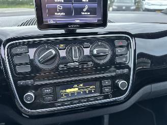 Volkswagen Up! 1.0 60pk High Up! Bluem. 5drs - nap - pano  - leer - stoelverw - airco - cruise - pdc - privacy glass picture 33