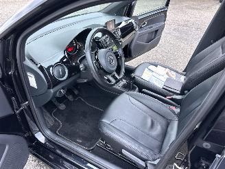 Volkswagen Up! gereserveerd 1.0 60pk High Up! Bluem. 5drs - nap - pano  - leer - stoelverw - airco - cruise - pdc - privacy glass picture 22