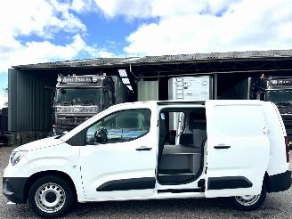Avarii auto utilitare Opel Combo 1.5D 102pk 6-bak L2/H1 Edition - nap - 1e eig - 2x schuifdeur - klapdeuren - airco - cruise - pdc 2022/11