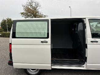 Volkswagen Transporter Gereserveerd 2.0 TDI 150pk dsg aut L1/H1 Highl - nap - 1e eig - navi - carplay - airco - cruise - front assist - acc - pdc picture 72