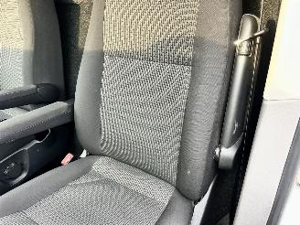 Volkswagen Transporter Gereserveerd 2.0 TDI 150pk dsg aut L1/H1 Highl - nap - 1e eig - navi - carplay - airco - cruise - front assist - acc - pdc picture 41