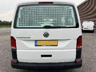 Volkswagen Transporter Gereserveerd 2.0 TDI 150pk dsg aut L1/H1 Highl - nap - 1e eig - navi - carplay - airco - cruise - front assist - acc - pdc picture 6