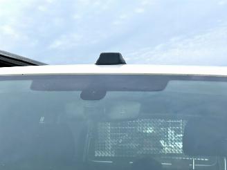 Volkswagen Transporter Gereserveerd 2.0 TDI 150pk dsg aut L1/H1 Highl - nap - 1e eig - navi - carplay - airco - cruise - front assist - acc - pdc picture 8
