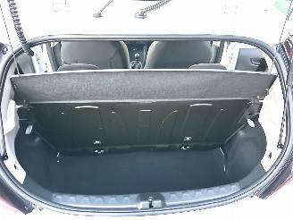 Toyota Aygo 1.0 VVT-i 72pk X-Fun 5drs - 39dkm nap - 1e eig - airco - cruise - esp - elektr ramen - rijdbaar picture 54