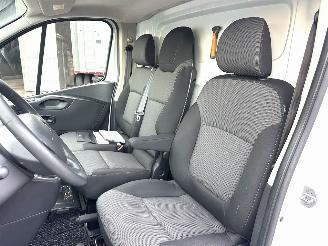 Renault Trafic 2.0 dCi 145pk 6-traps AUT Euro6 T29 L1H1 Comfort 3pers - nap - 1e eig - 2x schuifdeur - navi - airco - cruise - pdc picture 49
