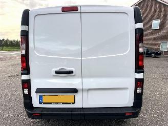 Renault Trafic 2.0 dCi 145pk 6-traps AUT Euro6 T29 L1H1 Comfort 3pers - nap - 1e eig - 2x schuifdeur - navi - airco - cruise - pdc picture 6