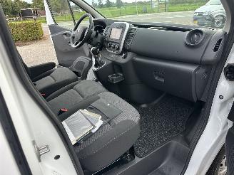 Renault Trafic 2.0 dCi 145pk 6-traps AUT Euro6 T29 L1H1 Comfort 3pers - nap - 1e eig - 2x schuifdeur - navi - airco - cruise - pdc picture 21
