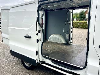 Renault Trafic 2.0 dCi 145pk 6-traps AUT Euro6 T29 L1H1 Comfort 3pers - nap - 1e eig - 2x schuifdeur - navi - airco - cruise - pdc picture 8