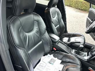 Volvo V-40 2.0 D4 230pk 6-bak R-Design - xenon - getuned - leer - navi - stoelverw - lmv - memory pakket picture 19