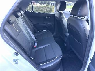 Kia Stonic 1.0 T-GDi MHEV 101pk GT-Line - nap - 1e eig - navi - camera - 1/2 leer - stuur + stoelverw - keyless entry + start picture 50
