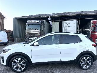 Schadeauto Kia Stonic 1.0 T-GDi MHEV GT-Line 2024/1