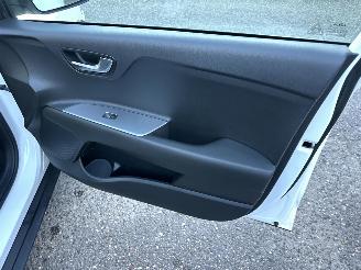 Kia Stonic 1.0 T-GDi MHEV 101pk GT-Line - nap - 1e eig - navi - camera - 1/2 leer - stuur + stoelverw - keyless entry + start picture 43