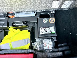 Mercedes B-klasse 250e 163pk aut + f1 Lux Line - pano - nap - 1e eig - widescreen - sfeerverl - leer - memory l+r picture 27