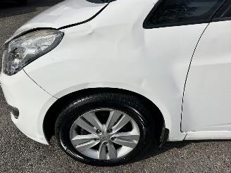 Hyundai Ix20 1.6i i-Vision 125pk Automaat - 76dkm nap - navi - dvd - camera - pdc - clima - cruise - aux - usb picture 10