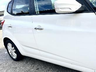 Hyundai Ix20 1.6i i-Vision 125pk Automaat - 76dkm nap - navi - dvd - camera - pdc - clima - cruise - aux - usb picture 92