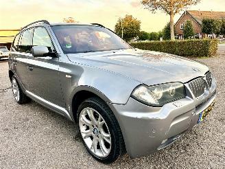 BMW X3 3.0si 272pk 4WD aut high exe M-sport - pano - leer - stoelverw - xenon - pdc v+a - afn trekh - memory - youngtimer picture 5