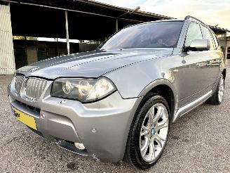 BMW X3 3.0si 272pk 4WD aut high exe M-sport - pano - leer - stoelverw - xenon - pdc v+a - afn trekh - memory - youngtimer picture 3