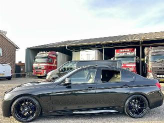 Coche accidentado BMW 3-serie 330e 245pk aut M-Sport - schuifdak - nap - 2016/7