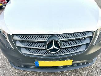 Mercedes Vito 111 CDI 114pk 6-bak Lang - nap - 1e eig - 3pers - navi - camera - airco - trekh - euro6 - licht + regens picture 68