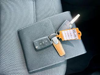 Volkswagen e-Golf 136pk dsg aut Highline - nap - facelift - navi - acc - front assist - cruise - pdc v+a - rijdbaar picture 13