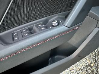 Audi A3 limousine 30 TFSI Hybrid aut + f1 S-Line Comp -nap - 1e eig - kuipstoelen - keyless - front + line assist - camera picture 41