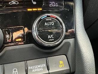 Skoda Kodiaq 1.5 TSI 150pk aut + f1 Sportline Bus - nap - camera - keyless - stuurverw - front + line + side assist picture 31