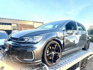 Volkswagen Golf gereserveerd GTE 1.4 tsi phev aut + f1 - pano - 90dkm - navi - carplay - stoelverw - keyless entry + start picture 2