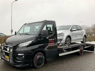 skadebil bedrijf Iveco Daily 3.0d 180pk 6-bak oprijwagen - autoambulance - EX BTW - navi - clima - cruise control - abs - luchtvering 2016/8