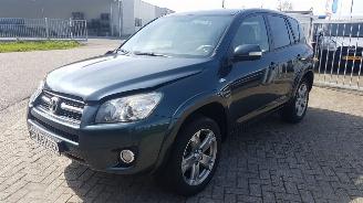 Toyota Rav-4 2.2 D-4d D-cat 4x4 130 Kw 1 e eigen 55000 km EXECUTIVE picture 4