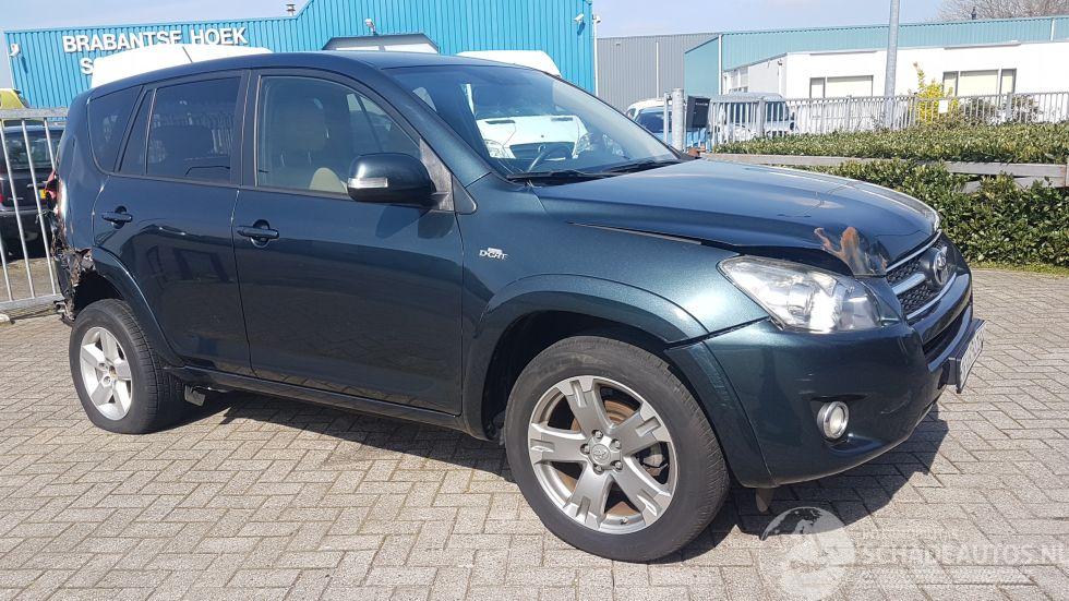 Toyota Rav-4 2.2 D-4d D-cat 4x4 130 Kw 1 e eigen 55000 km EXECUTIVE