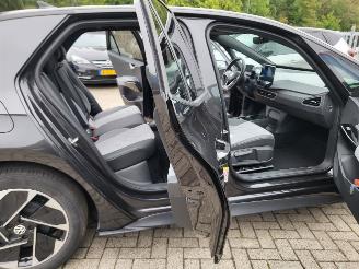 Unfallwagen Volkswagen ID.3 ID.3 Pro Performance Edition leer/alcantara 58 kWh range 425 km nwpr € 47000 2023/4