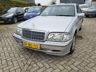 Mercedes C-klasse C180 ELEGANCE 2E eigenaar YONGTIMER picture 17