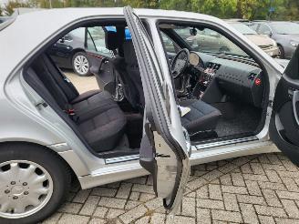 Mercedes C-klasse C180 ELEGANCE 2E eigenaar YONGTIMER picture 12