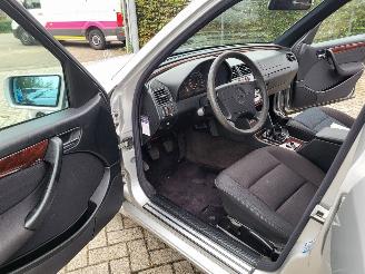 Mercedes C-klasse C180 ELEGANCE 2E eigenaar YONGTIMER picture 25
