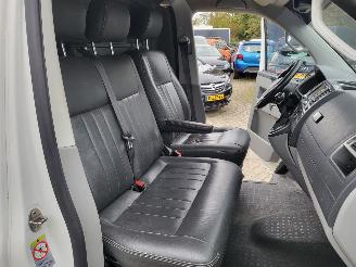 Volkswagen Transporter 2.0 TDI 103 kw AUTOMAAT LONG DC Comfortline .leer,clima,2 schuifd, 1E EIGENAAR picture 4