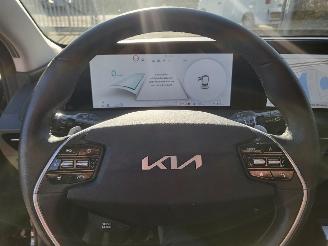 Kia EV6 Kia EV6 Plus 77.4 kWh RIJDBAAR range 530km nwpr €52000 1e eigenaar picture 17