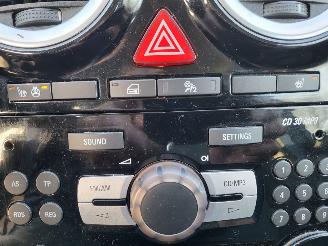 Opel Corsa AUTOMAAT Corsa 1.4-16V Cosmo VELE EXTRAS rijdbaar picture 21