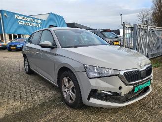 Damaged car Skoda Scala AUTOMAAT 1.0 TSI  110 PK  Ambition 2024/2