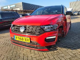 Unfallwagen Volkswagen T-Roc T-Roc 2.0 TSI 190pk  4Motion Sport autom, pann,nav 2018/6