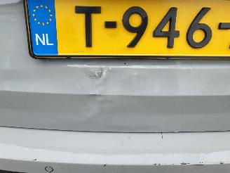 krockskadad bil auto Skoda Karoq Karoq 1.5 TSI ACT Business Edition Plus rijdbaar nwpr € 44000 2023/9