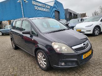 Schadeauto Opel Zafira ZAFIRA 7 zitplaatsen 1.6  105 pk 2008/1