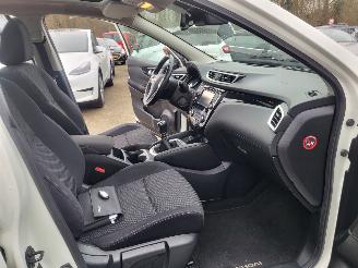 Nissan Qashqai Qashqai 1.2 N-Connecta picture 18