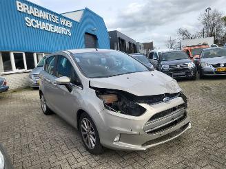 krockskadad bil auto Ford B-Max AUTOMAAT  1.6 TI-VCT Titanium 2015/8