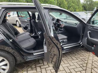 Skoda Superb Superb Combi 1.5 TSI ACT Business Edition Plus rijdbaar picture 15