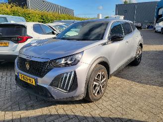 Avarii autoturisme Peugeot e-2008 e-2008 EV Active 54 kWh Range 406 km rijdbaar nwpr €43000 2023/9